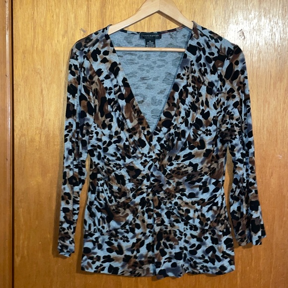 •CABLE & GAUGE•LEOPARD PRINT V NECK GATHER FRONT 3/4 SLEEVE BLOUSE SIZE XL EUC - Picture 7 of 7